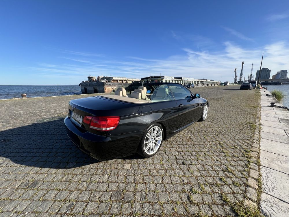 BMW 330d acabrio