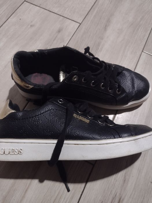 Buty Guess w bardzo dobrym stanie