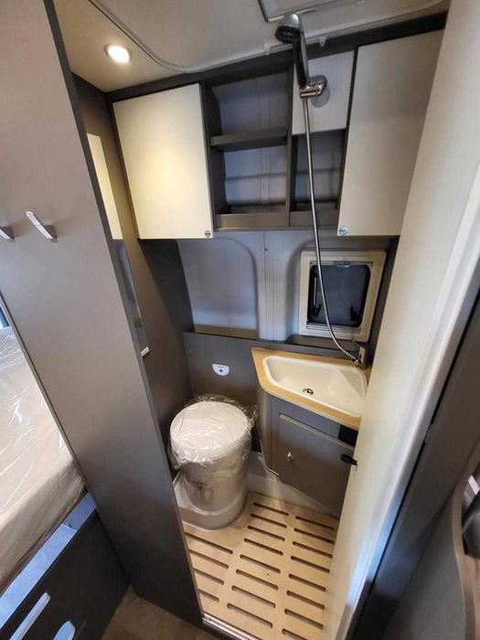 Kamper , KamperVan LMC Innovan 590 Active