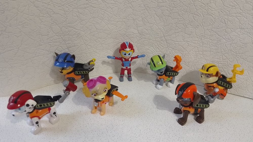 Маршал,Скай,Рокки,Крепыш,Гонщик,Зума,Райдер Щенячий патруль