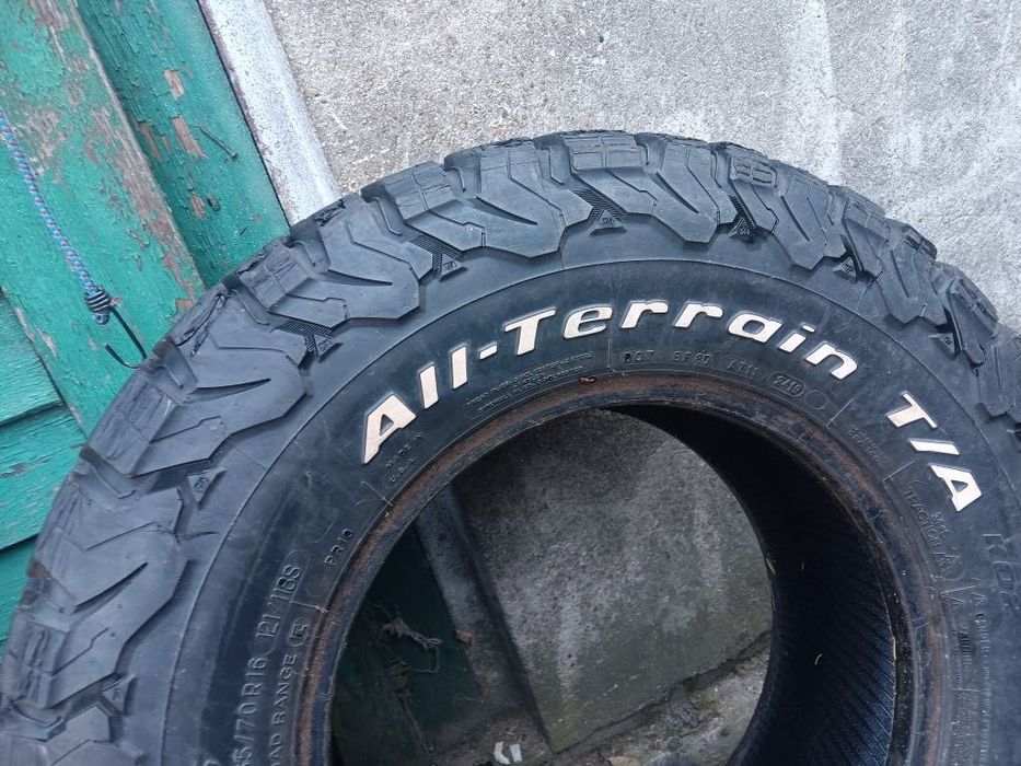 Bfgoodrich T/A zima lato wielosezon 2 opony 70R16 all-terrain