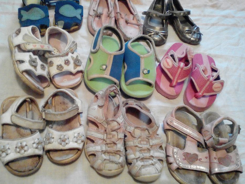 Детская обувь на дев.от 20 до 25 разм.