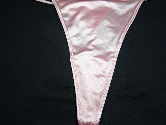 Primark jasno rozowe stringi XL