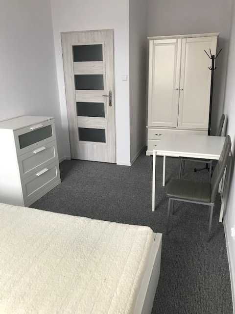 Pokój w III A.NMP wolny  od zaraz