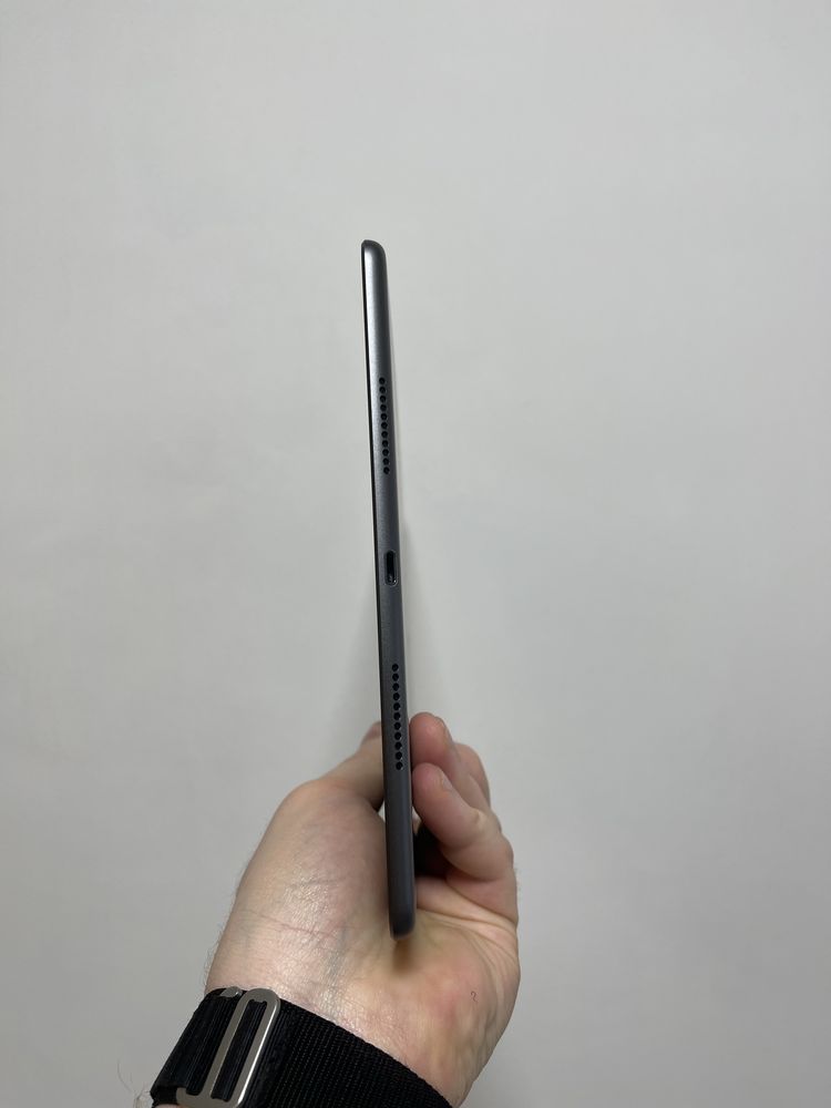 Apple Ipad 10.2 2020 gen7 в идеальном состоянии Apple pencil