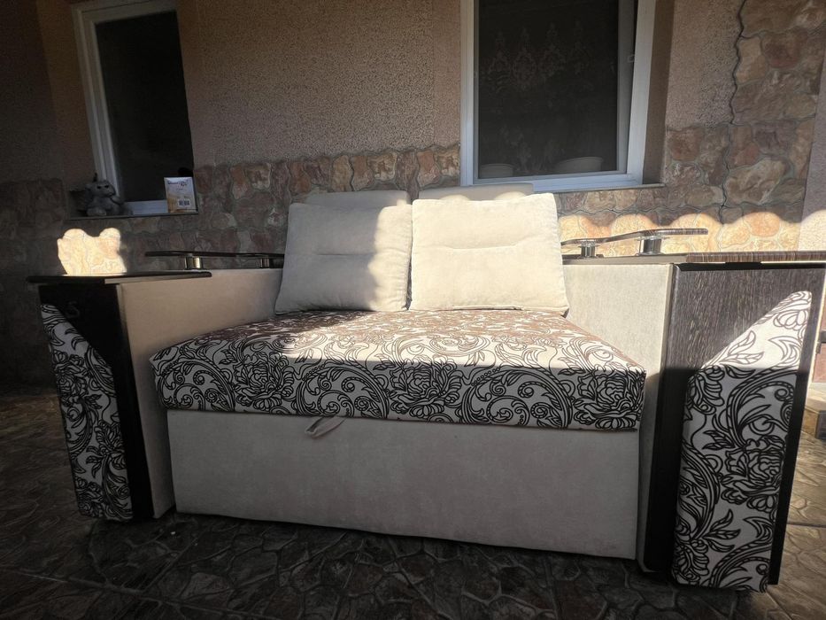 Продам уголок-ліжко