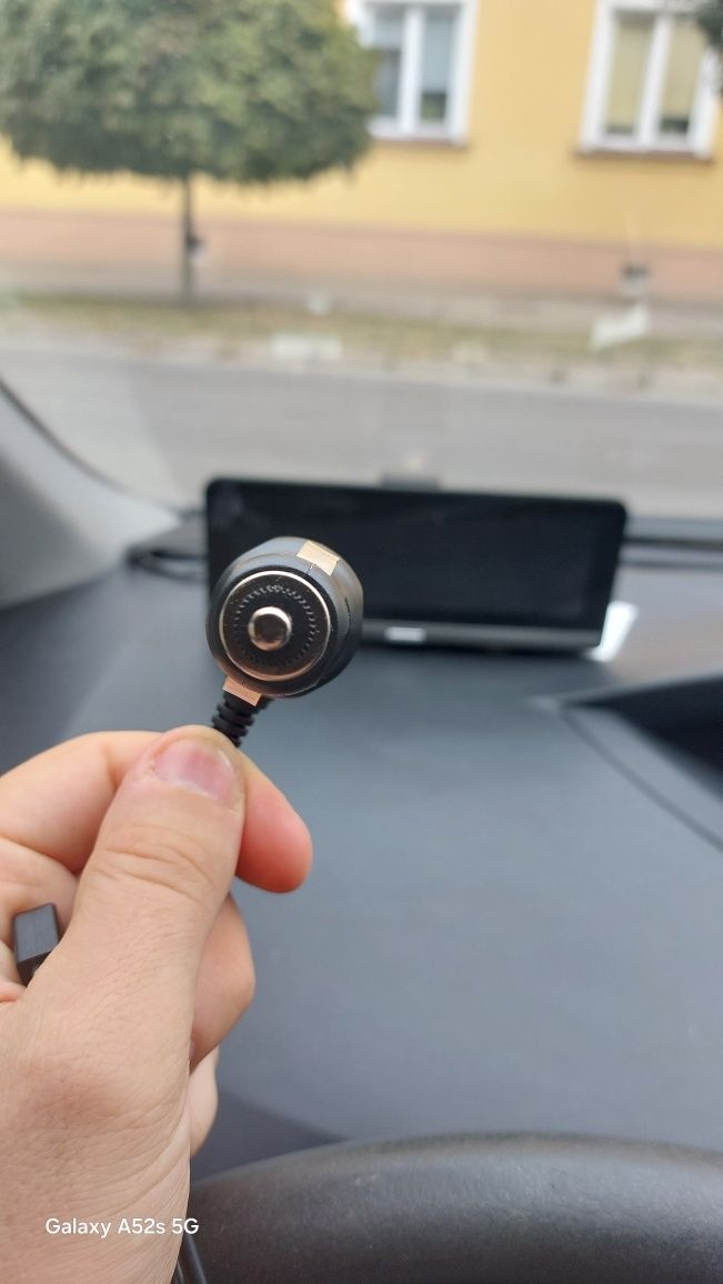 Ładowarka samochodowa z gniazdka zapalniczki do złącze mini USB kątowe