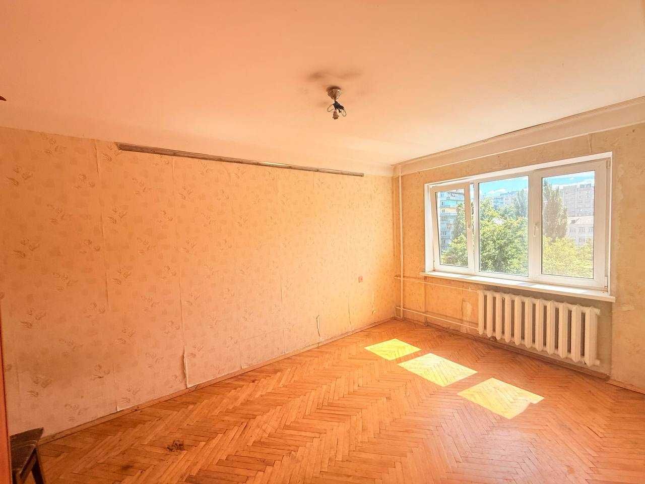 Продаж 2к квартири Кирилівська 115/2 / Кирилловская 115/2