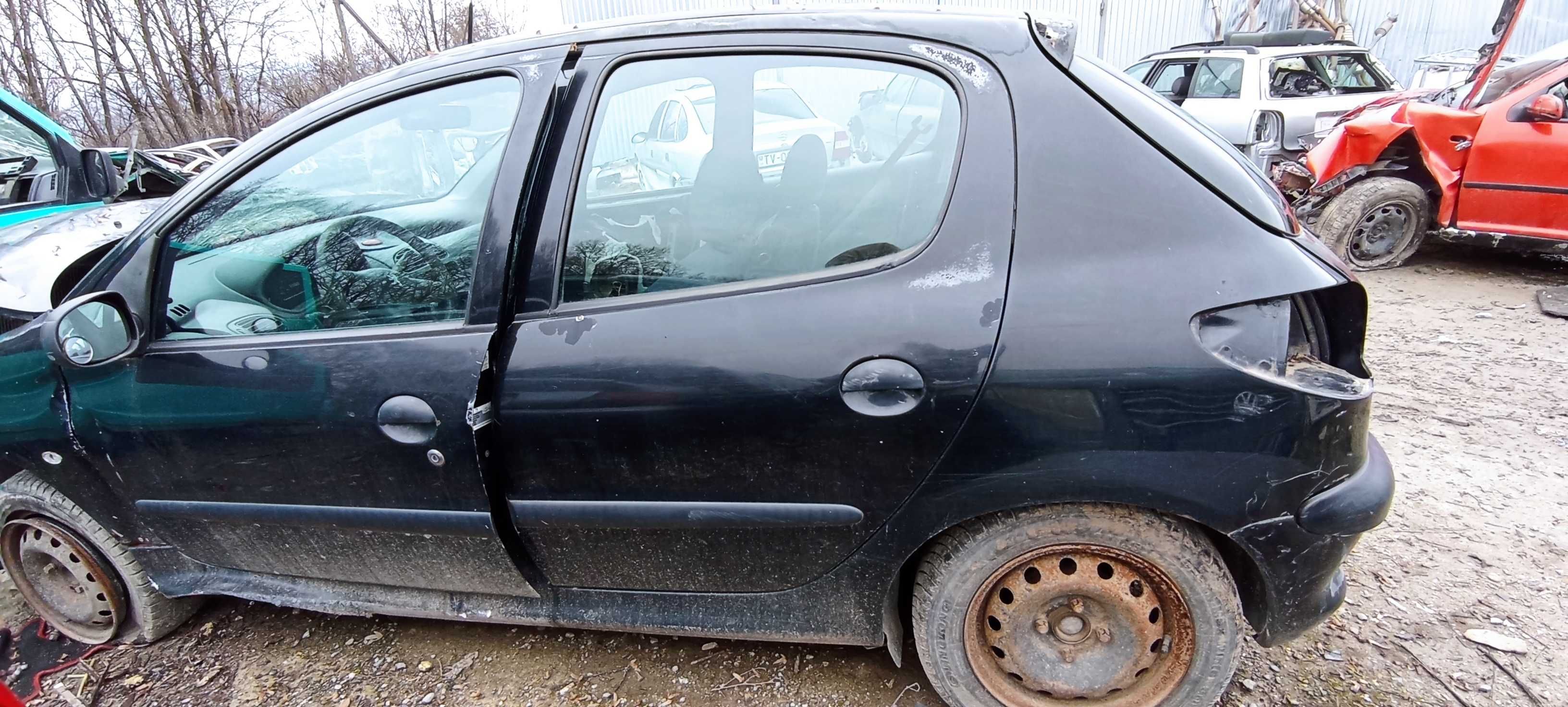 Дверка задня ліва Peugeot 206 с Разборки