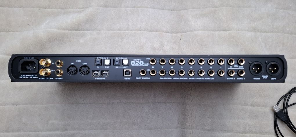 Motu 828 Mk3 Hybrid