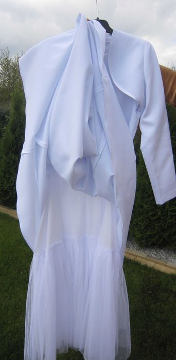 Alba sukienkowa dla dziewczynki z bolerkiem i wiankiem - r. 152