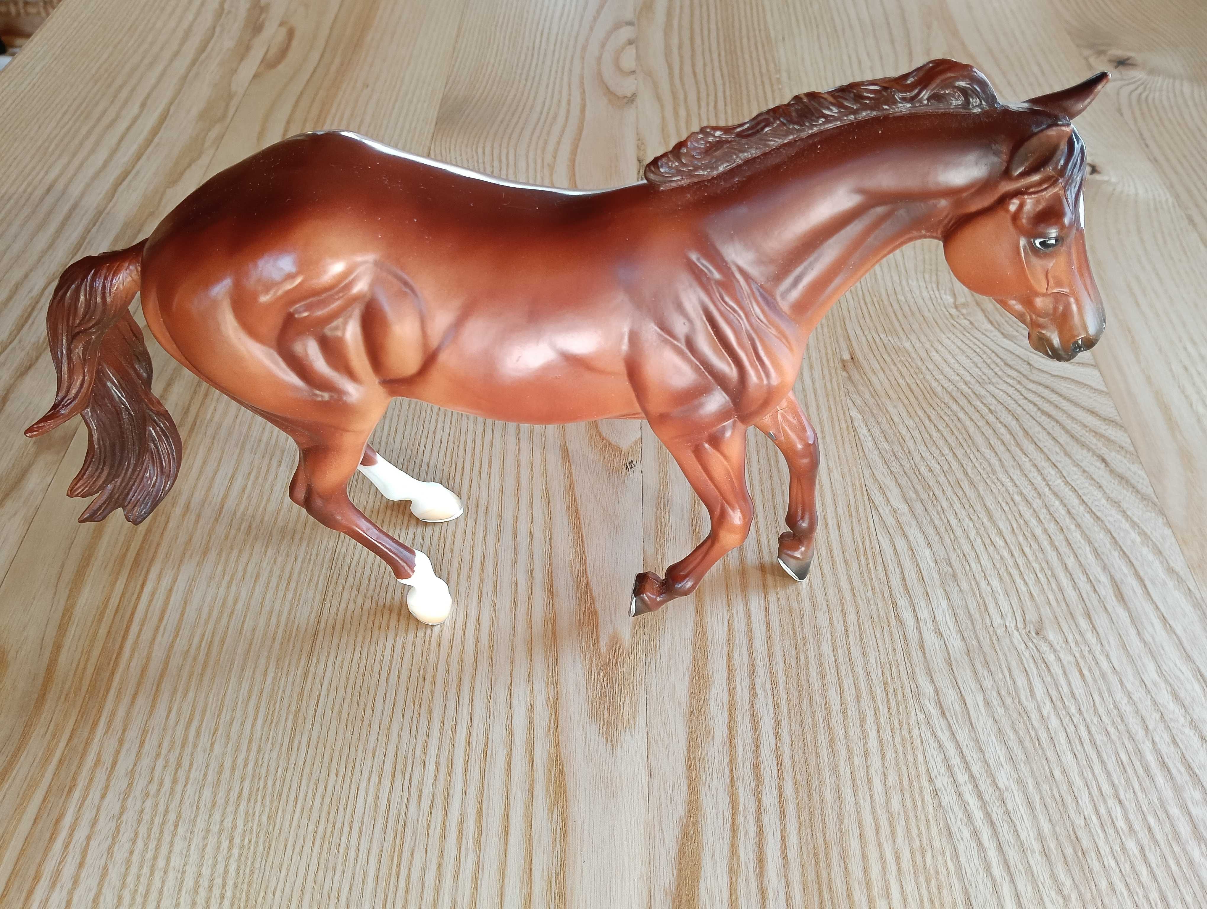 Figurka konia Breyer .