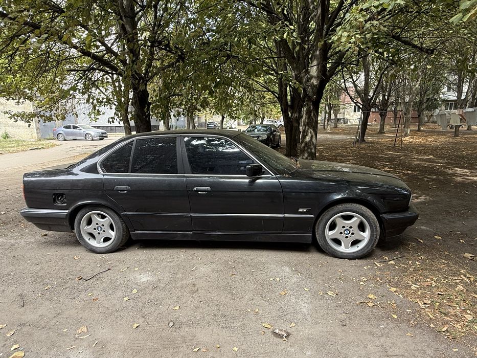BMW 525 (Продам Авто)
