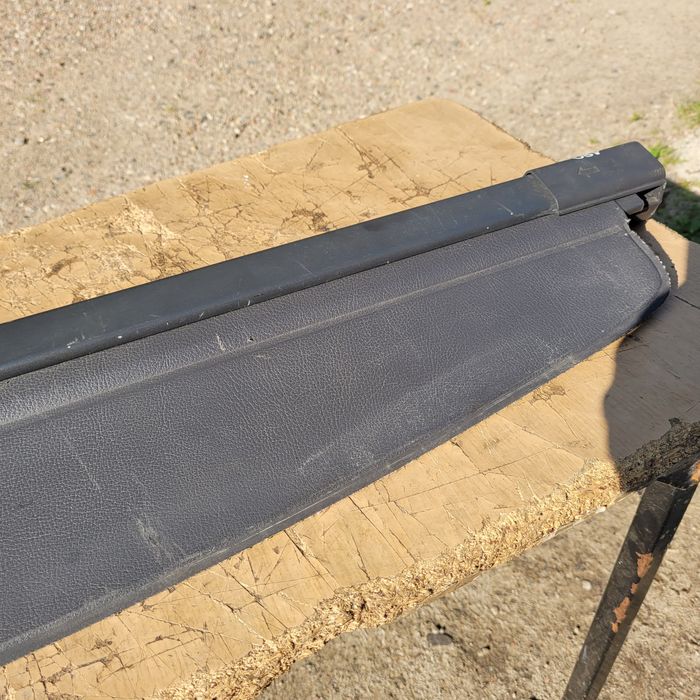 Roleta bagażnika vw Touran I 2004r 7 osobowy