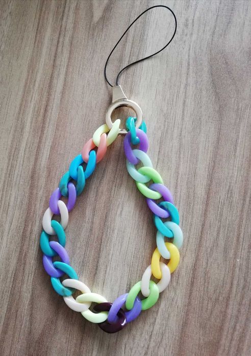 Łańcuszek akrylowy do telefonu +gratis