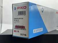 Piko 51716 (DCC + Звук) и 3 вагона DR 4й эпохи