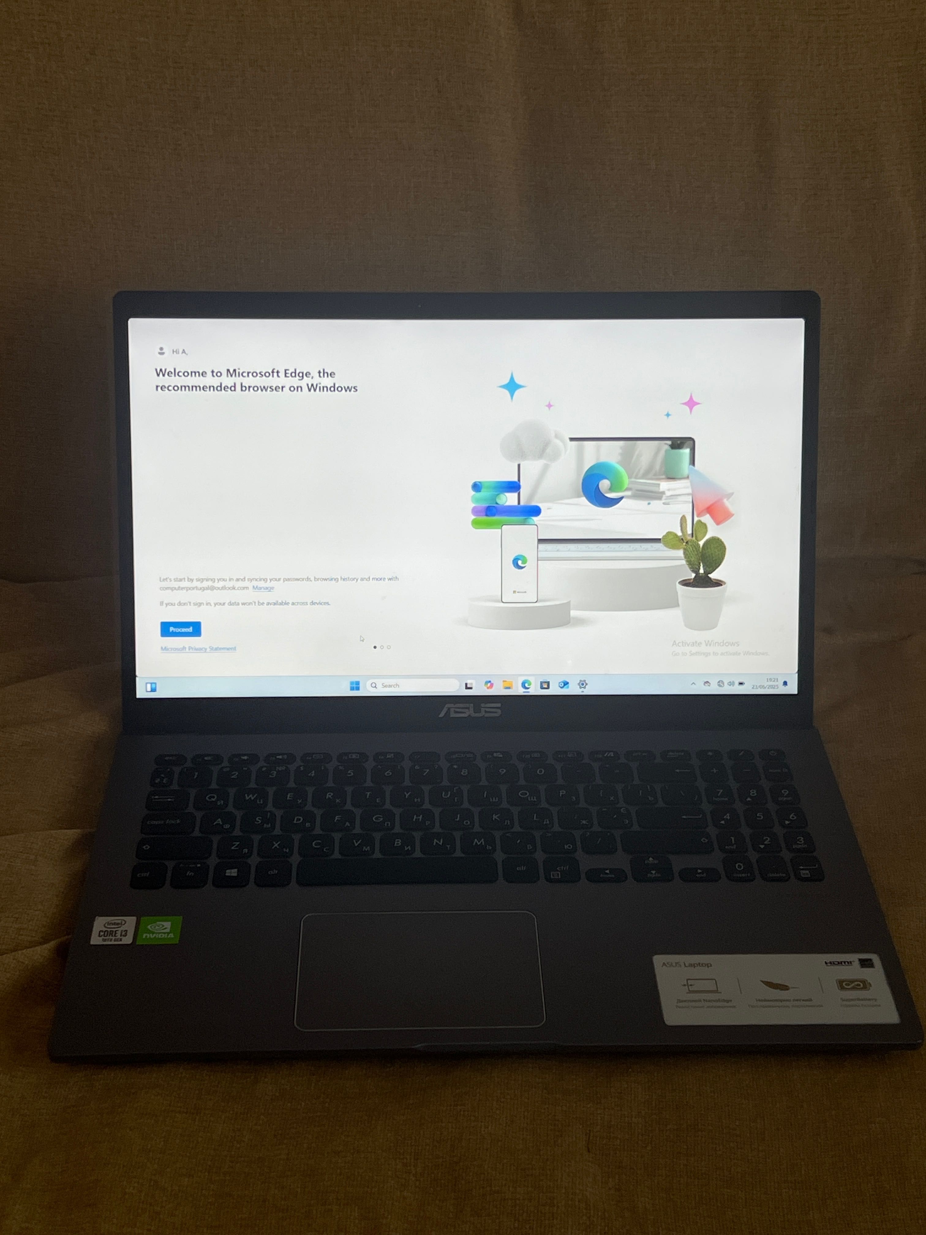 ASUS i3 com desempenho excelente | Perfeito para estudantes