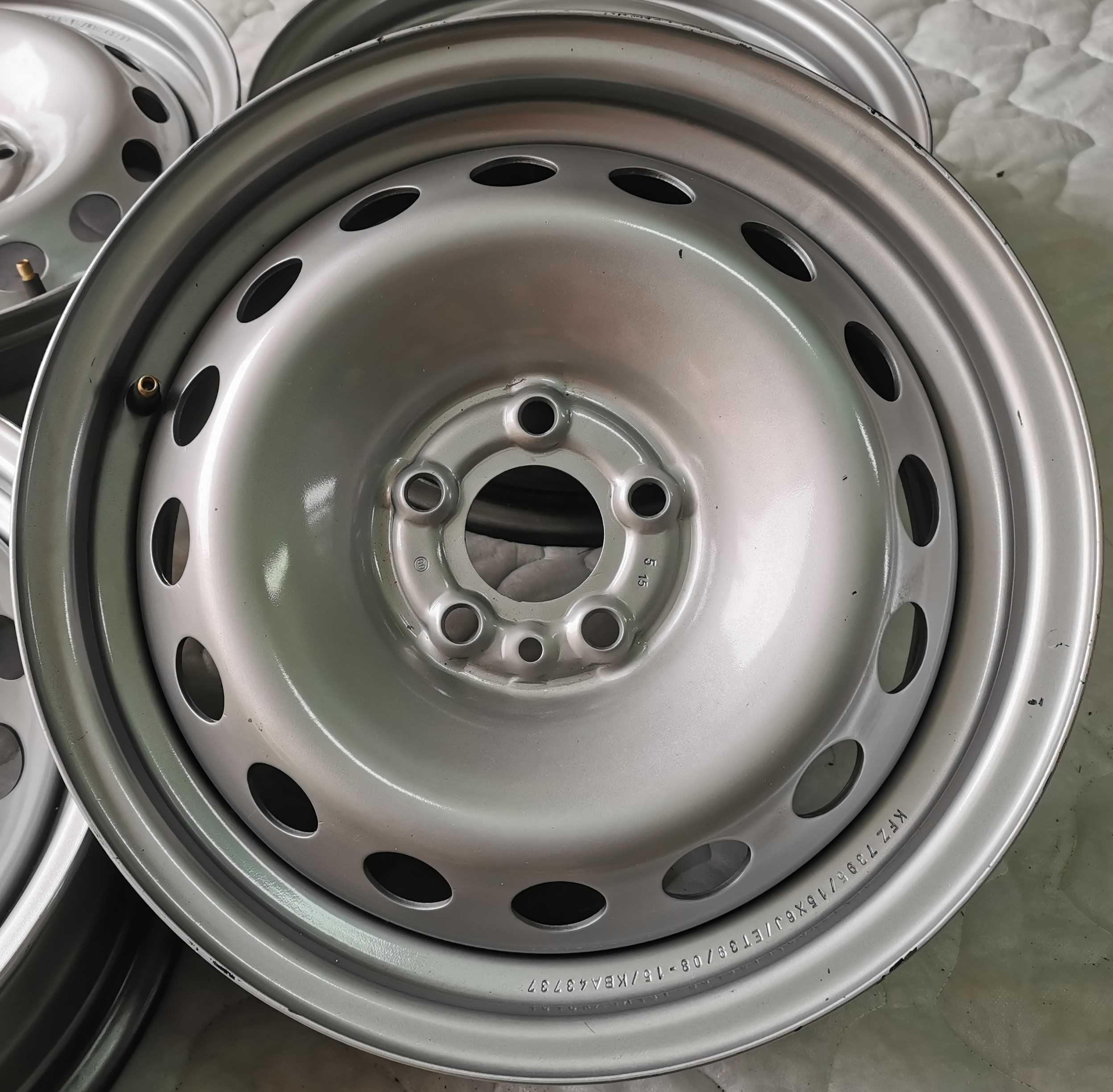 4x felga stalowa 6Jx15 Fiat Doblo Opel Combo 5x98 ET39 nowe Alcar