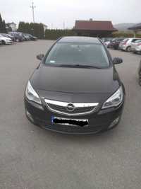 Opel Astra J 1,6 115 KM