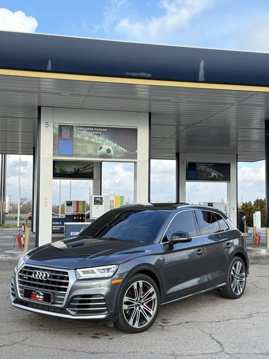 Audi SQ 5 2018 года 3.0 бензин АКПП