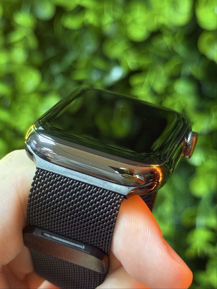 Apple Watch 7 45mm Stainless Steel Graphite
