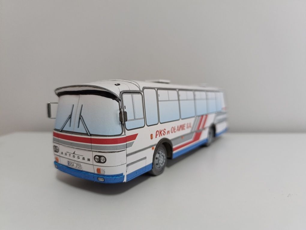 Model kartonowy duży autobus miejski Autosan H9  skala 1:43- tag cięża