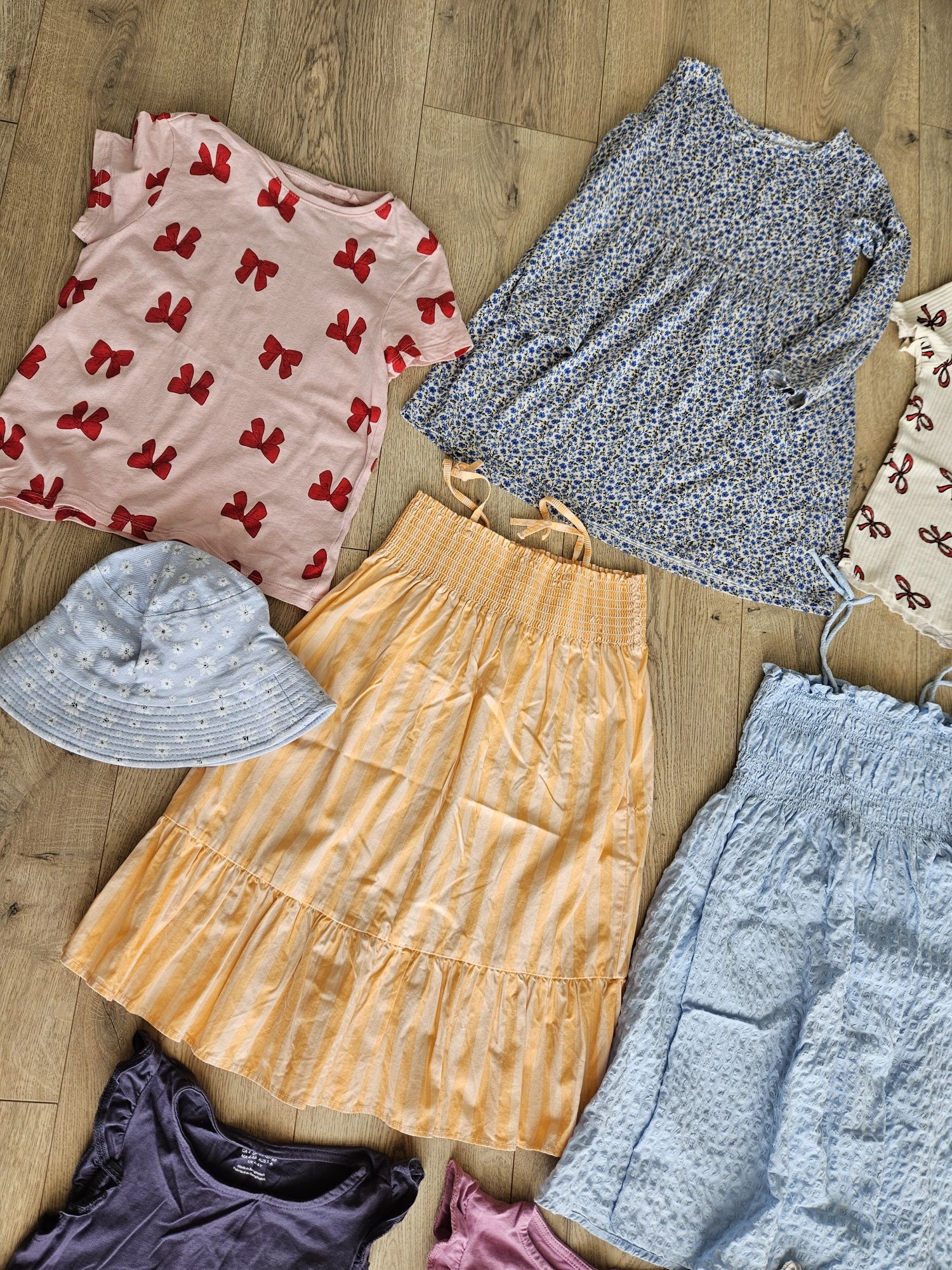 Sukienki letnie dla dziewczynki H&M