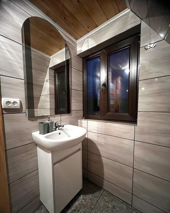 Відпочинок у Карпатах , ЧАН з гідромасажем, БАНЯ , БАСЕЙН на дворі