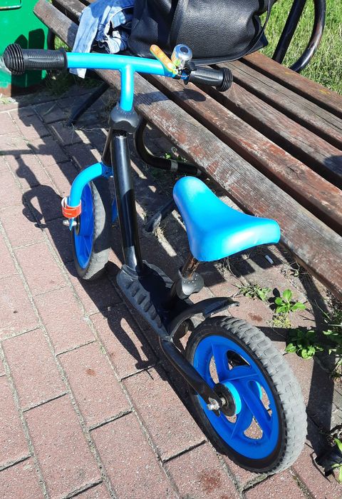 Sprzedam rowerek biegowy SMYK. na 3-5lata.Po jednym dziecko dobry stan