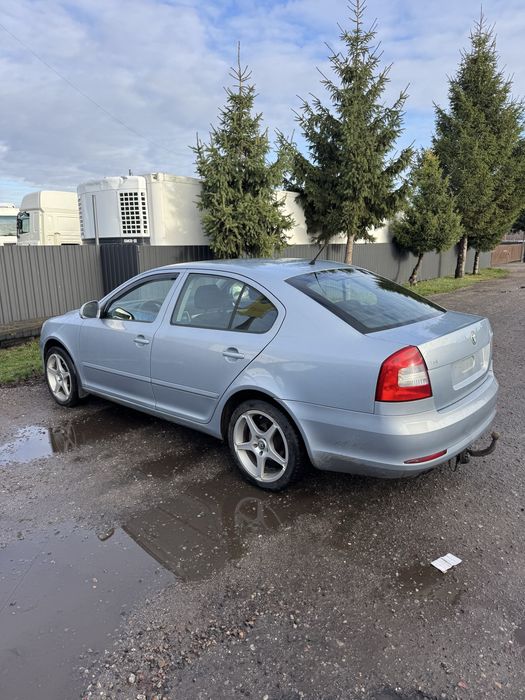 Комплектний перед Skoda A5 Шкода а5 бампер крила капот фари