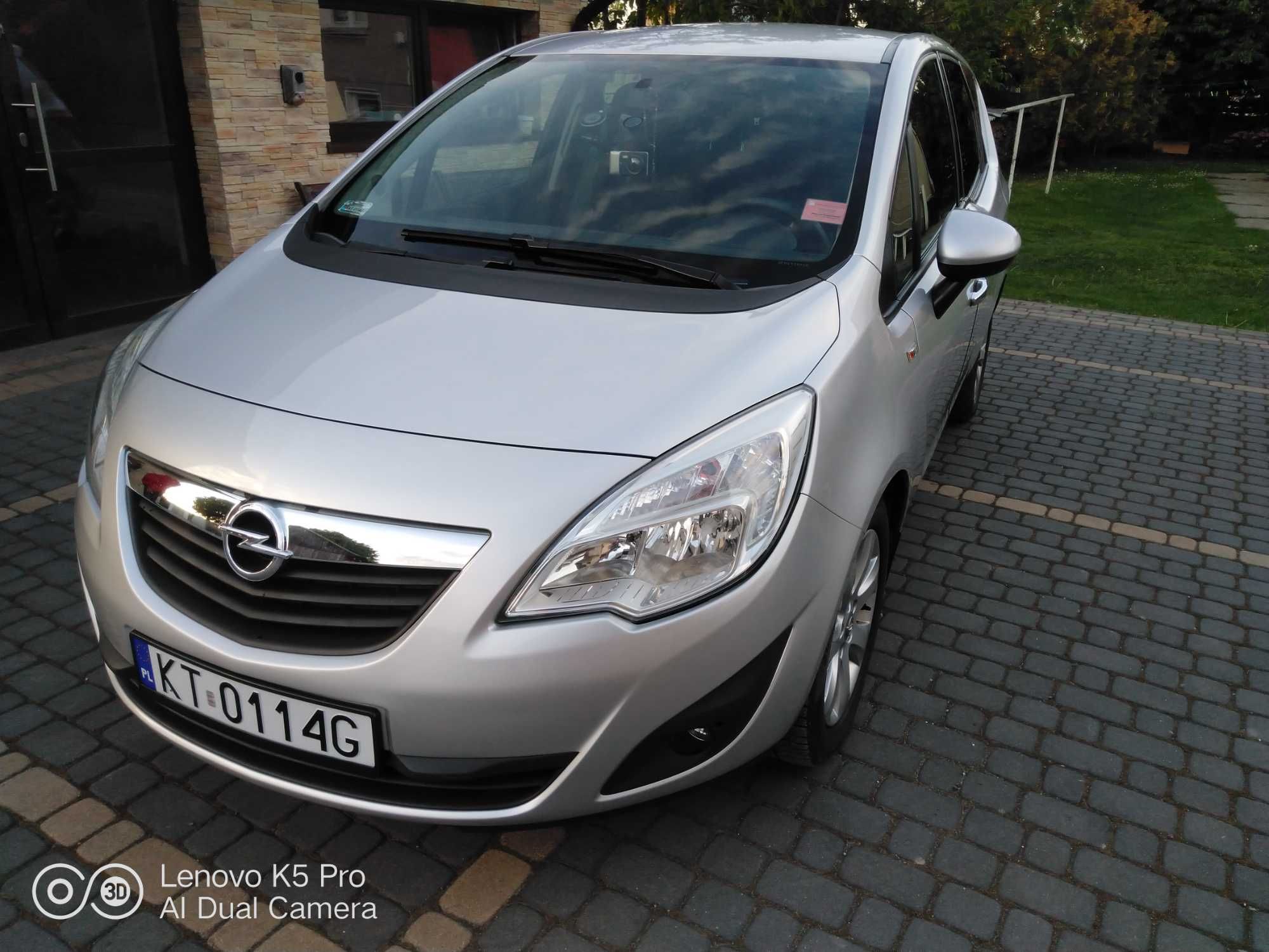 Meriva 1.4 benz super stan niski przebieg