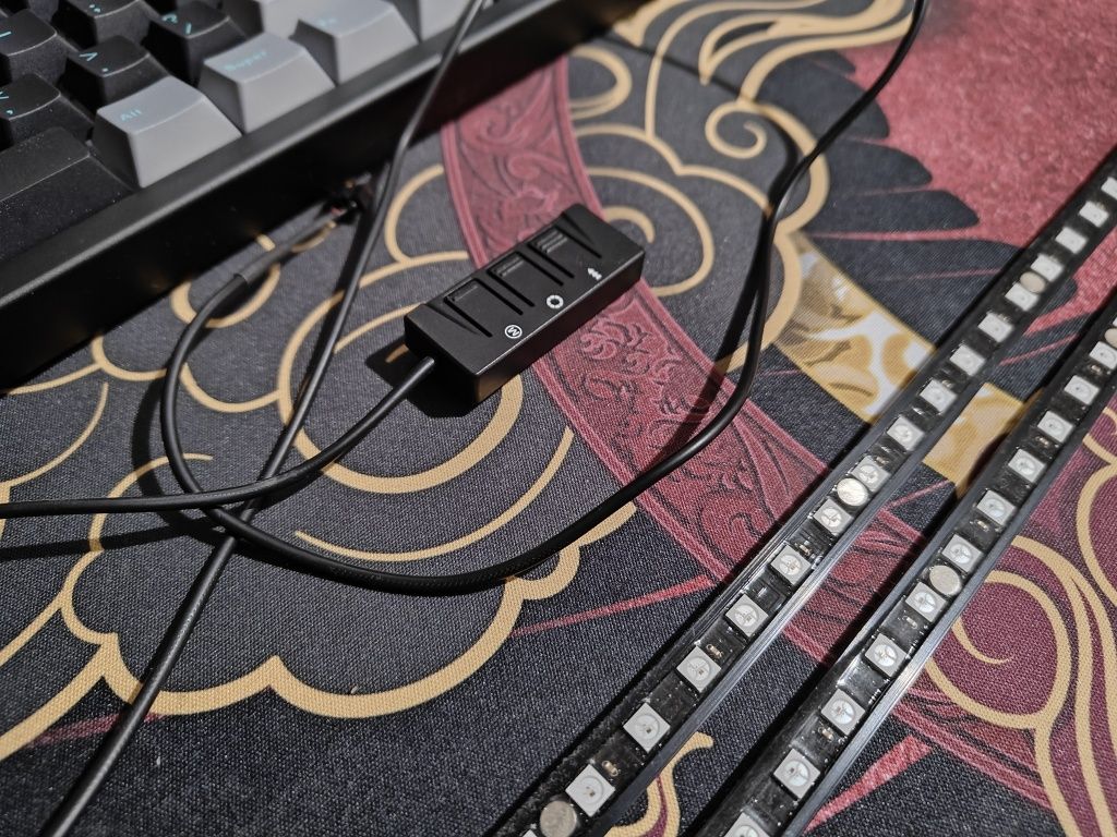 Phanteks paski LED i kontroler