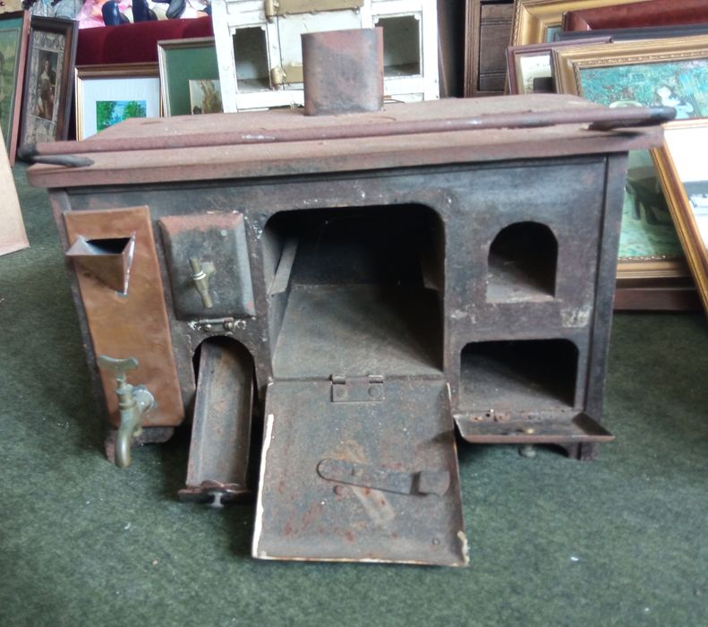 Fogão de criança em ferro