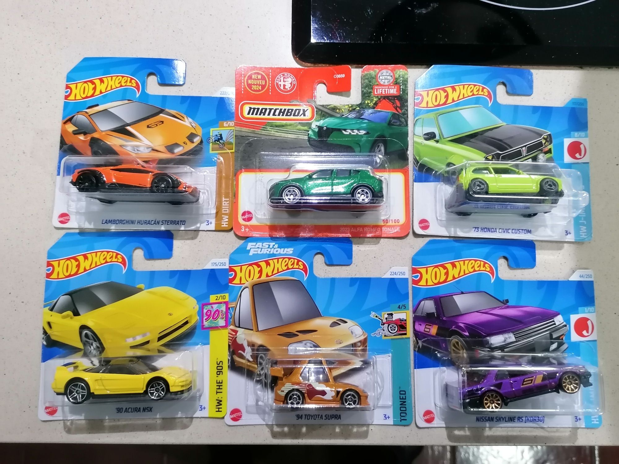 Hot Wheels e Matchbox vários modelos