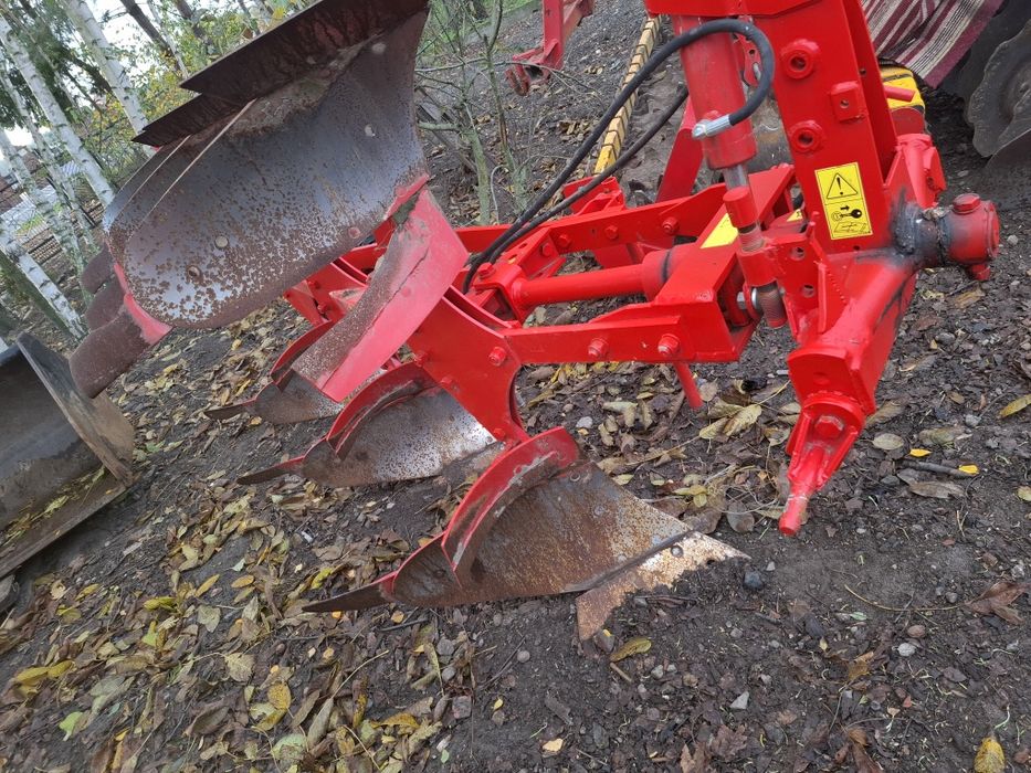 Pług overum  3x35  niemeyer Stan bardzo dobry idealny do c360 zetor