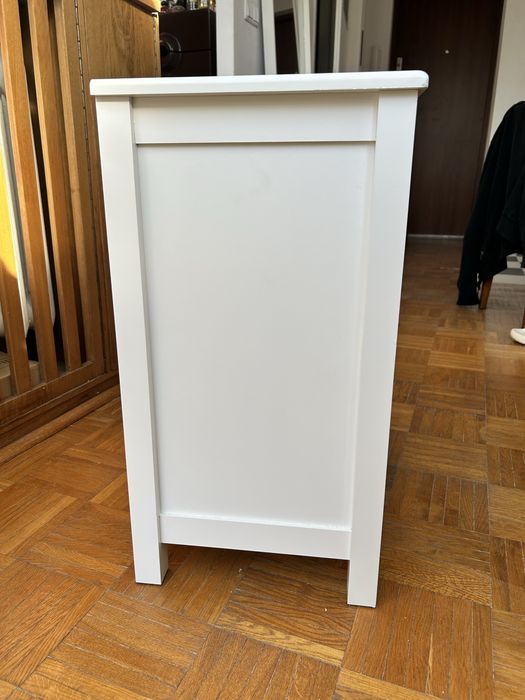 Szafka drewniana pod umywalkę