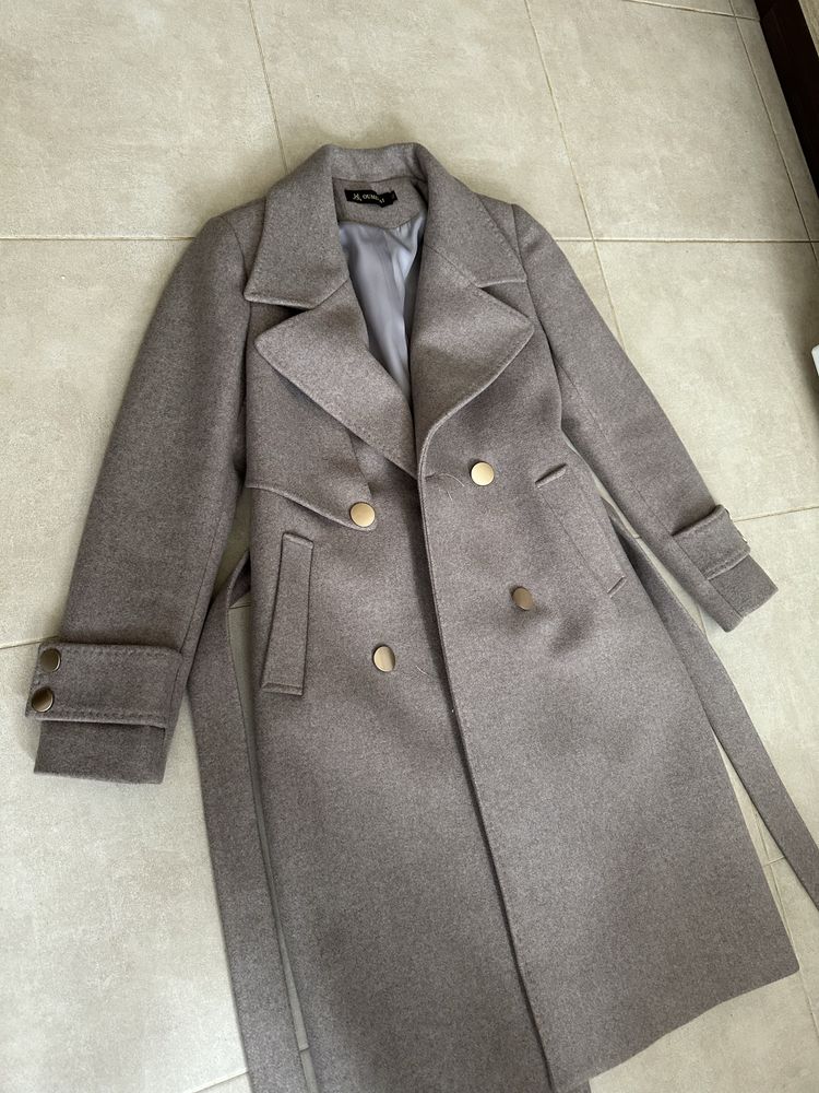 Продам новое пальто oumeilai