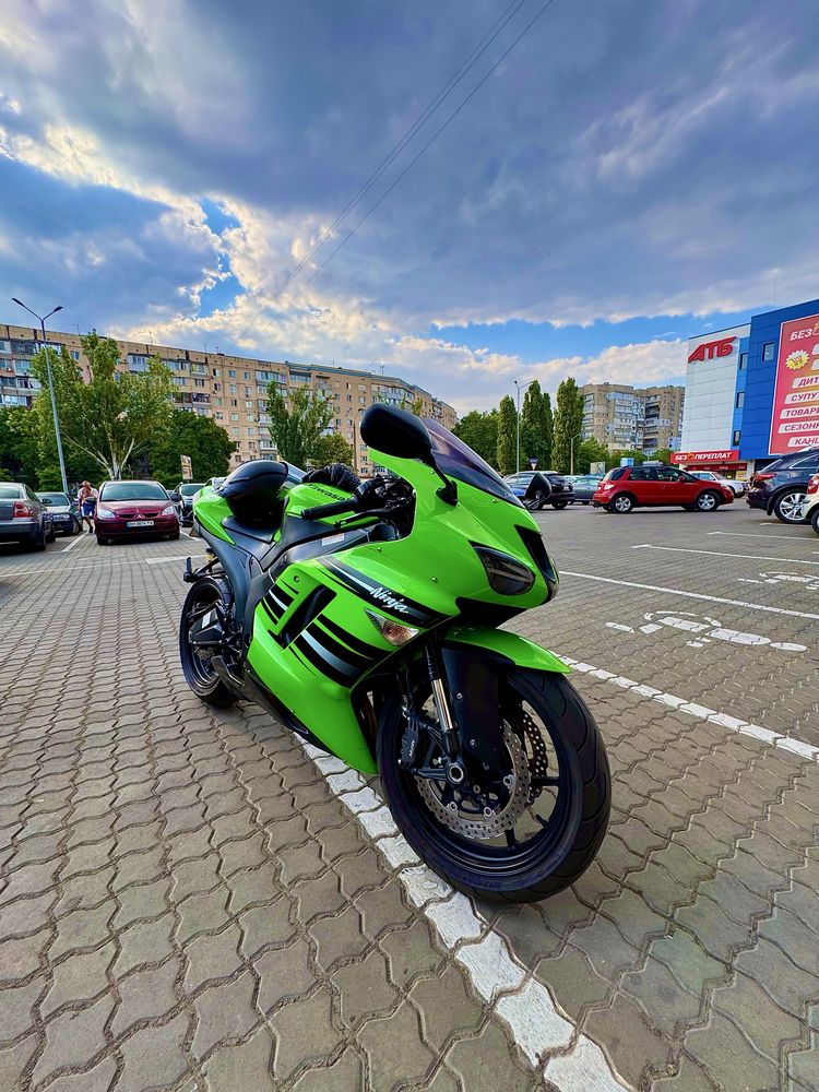 Kawasaki Ninja ZX6R Спортбайк