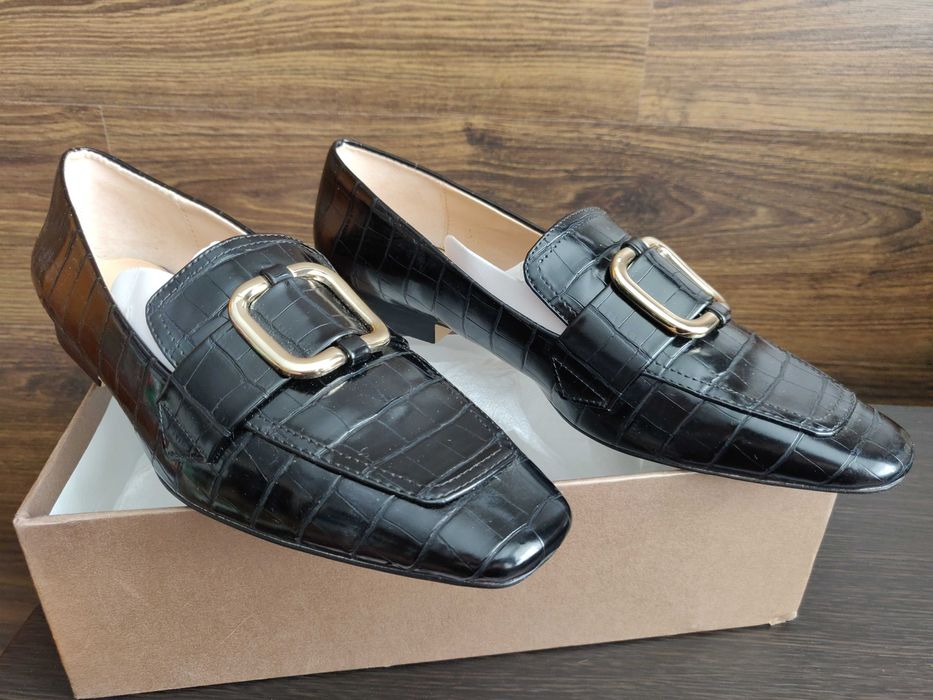 Лоферы Zara р. 37, стелька 24,5 см. под крокодилову кожу, новые