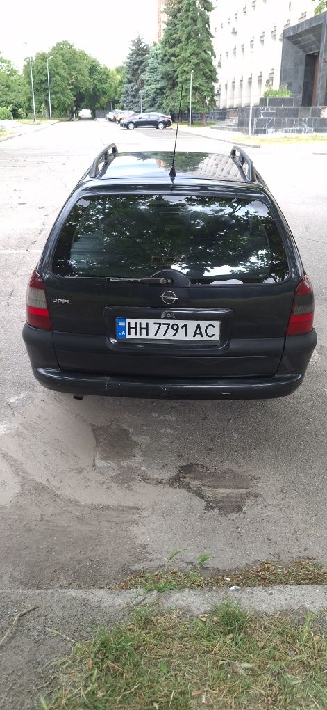 Опель вектора В 1998 2.0 дизель