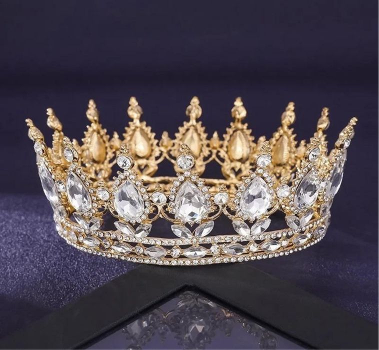 Корона на голову кругла круглая для торта торт