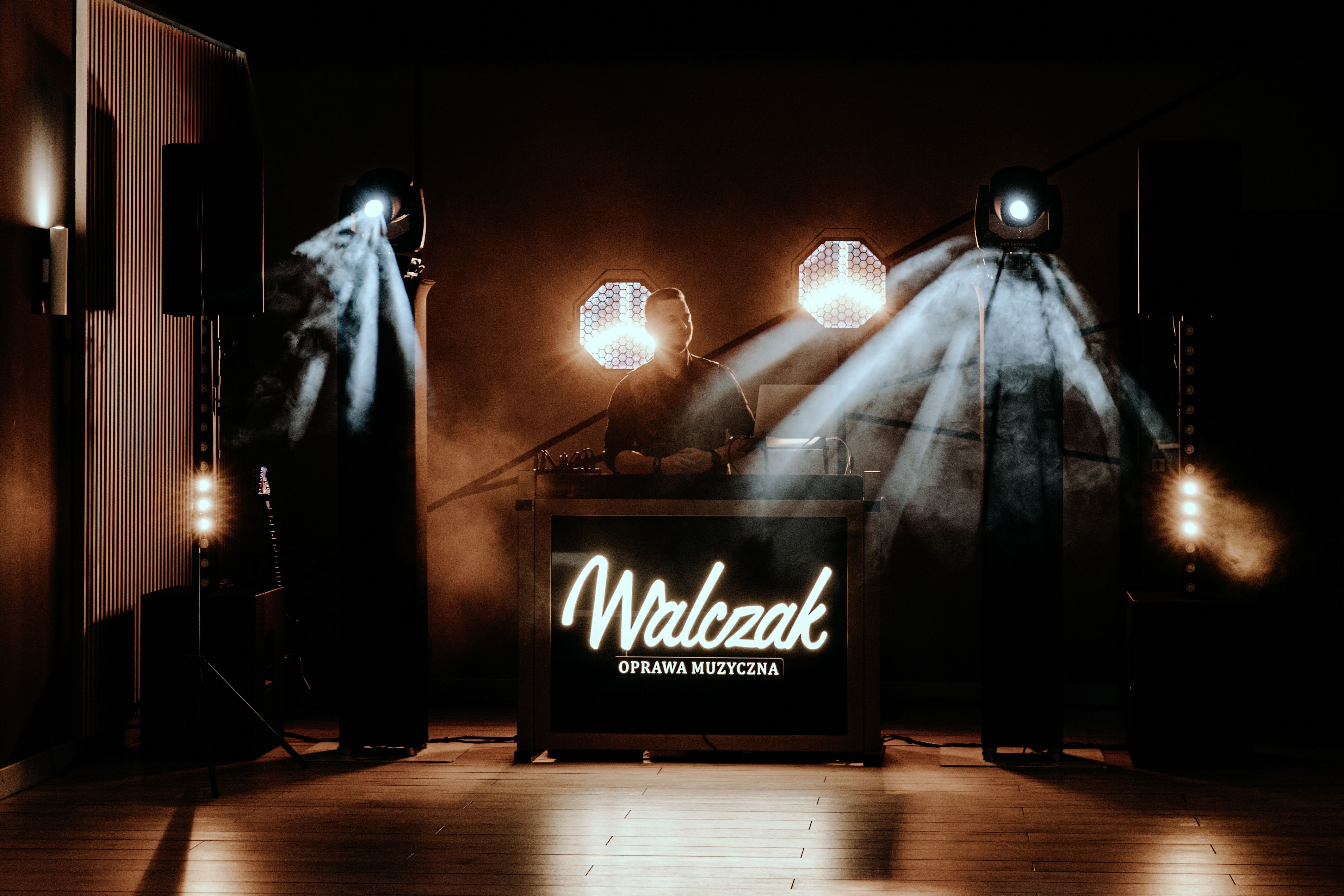 DJ na wesele, urodziny, event | gitarzysta | Oprawa Muzyczna Walczak