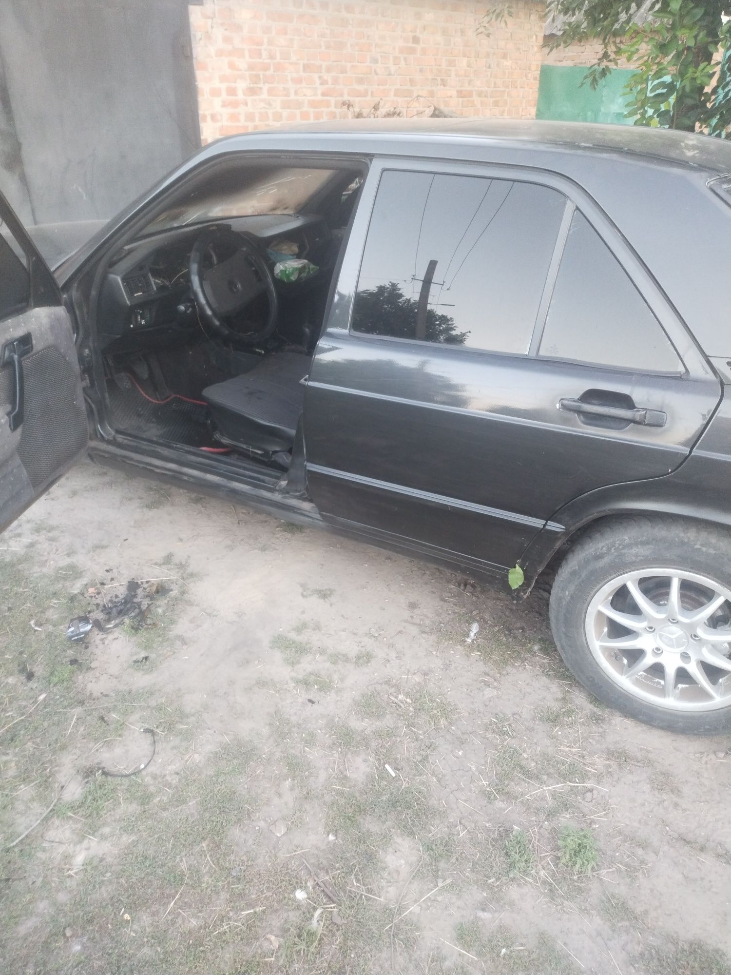 Продам авто Мерседес 190