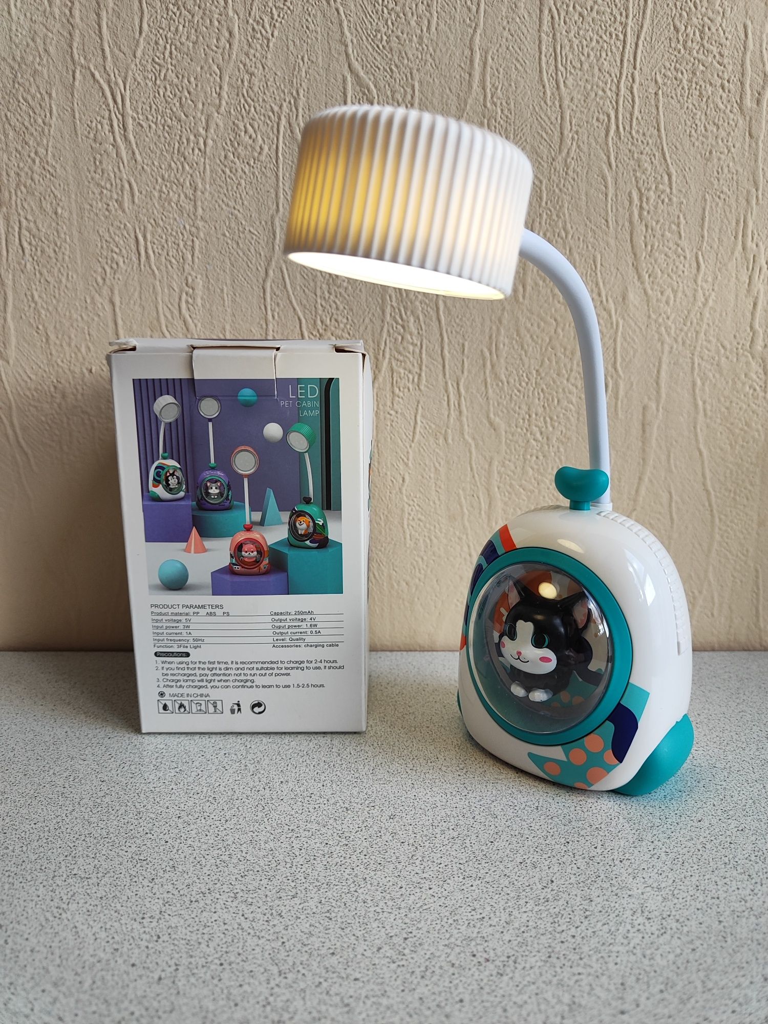 Настільна дитяча лед лампа - нічник Pet Cabin Lamp на акумуляторі USB