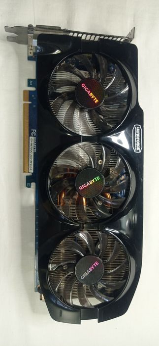 Продам видеокарту Gigabyte GeForce GTX 670 Windforce 2X 2GB GDDR5