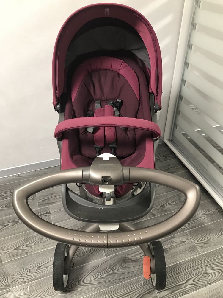 Коляска Stokke Xplory V4 2 в 1