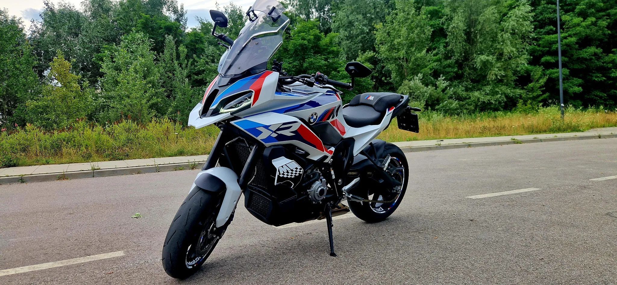 BMW XR BMW M1000xr