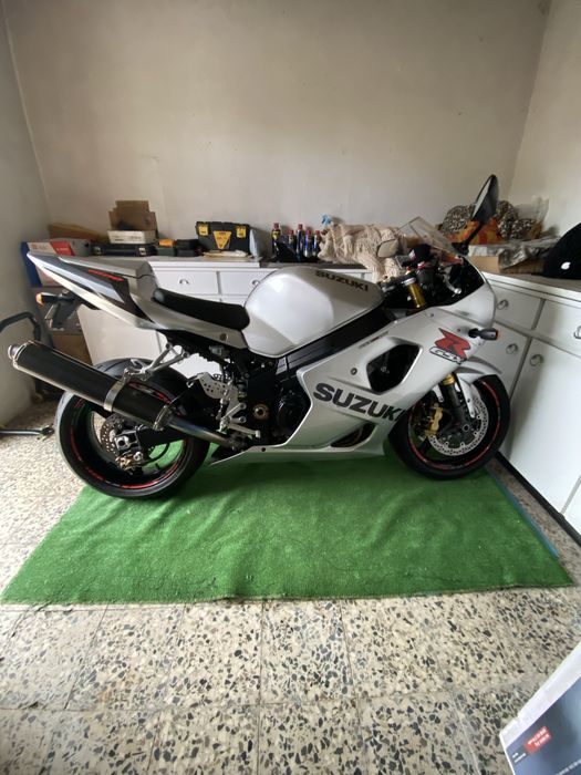 GSXR1000 k4 ( poucos km )