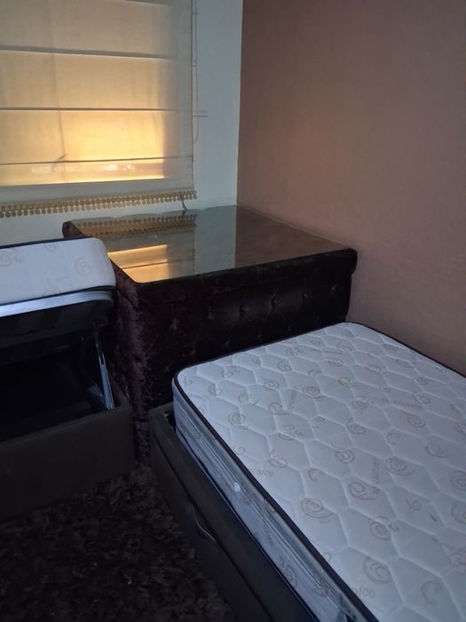 Somier e cama de solteiro