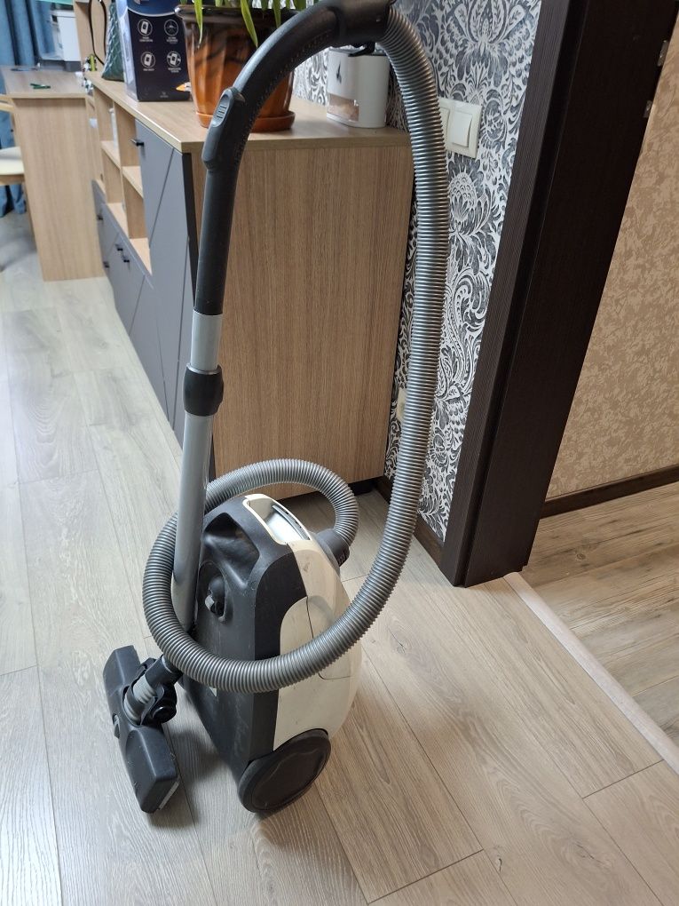 Пылесос Electrolux б/у